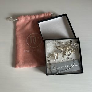 Dareth Colburn Petite Pearl & Floral Wedding Clip